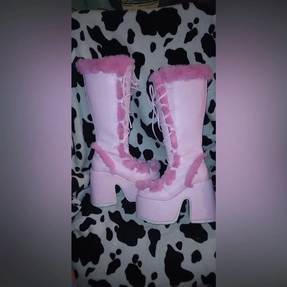 Demonia platform boots - Picture 3 of 3